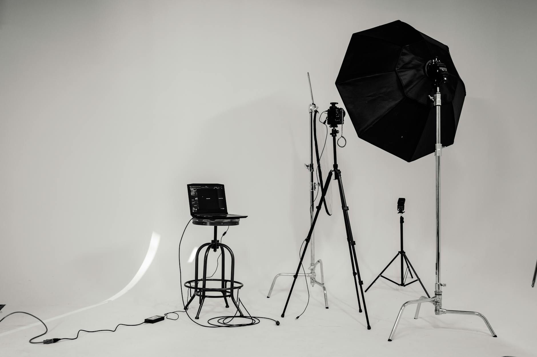 Introduction to Studio Photography – Spring 2025 (complete)